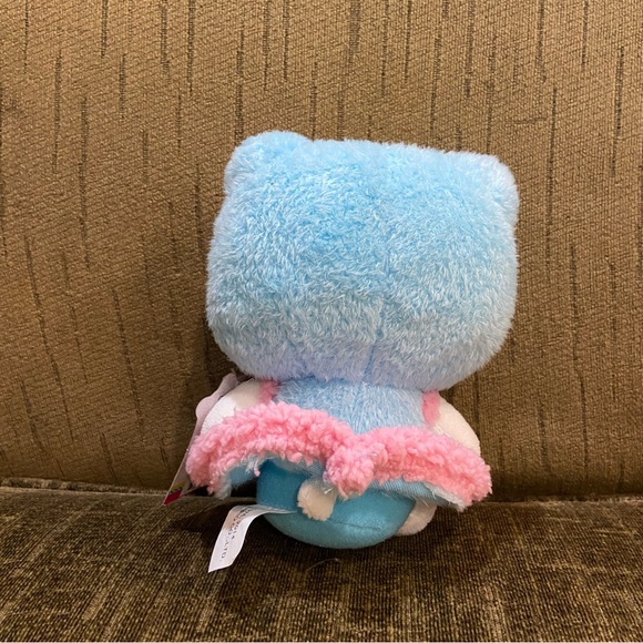 Rare 2014 Hello Kitty Winter Wonderland Eskimo Plush 6” Sanrio Blip - Picture 2 of 3